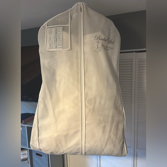 NWT Essense Of Australia Ivory Wedding Gown Sz 8 - Picture 10 of 11